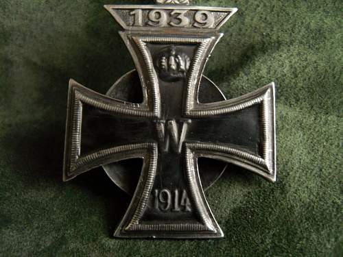 Wwii iron cross with spange