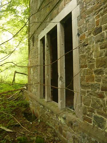 Bulge Pics : Leibstandarte Chateau Command Post.