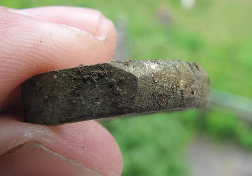 German porcelain fragments  and makers marks on other items  from conflict archaeology excavation in Finland