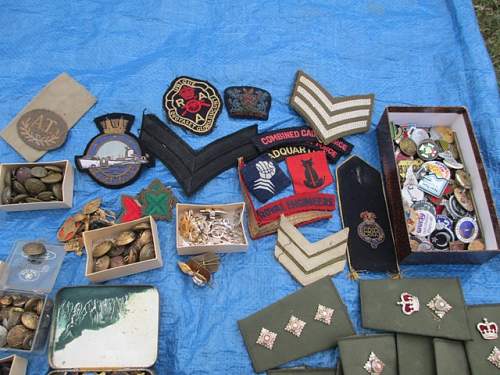 Box of Militaria from the Carboot this Morning !