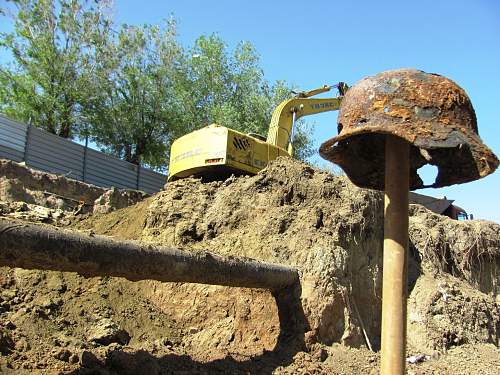 Stalingrad: digging near Gorodis&#1089;he &amp; Gumrak