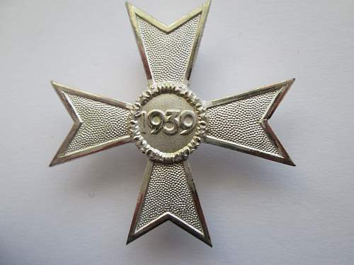 Kriegsverdienstkreuz 1.Klasse ohne Schwerter 1957