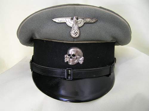 SS NCO visor ex-Heer???