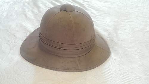 British &amp; Commonwealth sun helmets