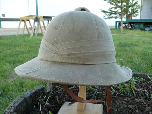 British &amp; Commonwealth sun helmets