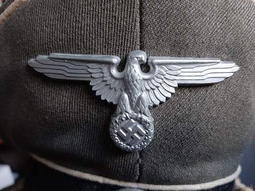 Un-issued Waffen SS officer Kleiderklasse visor cap