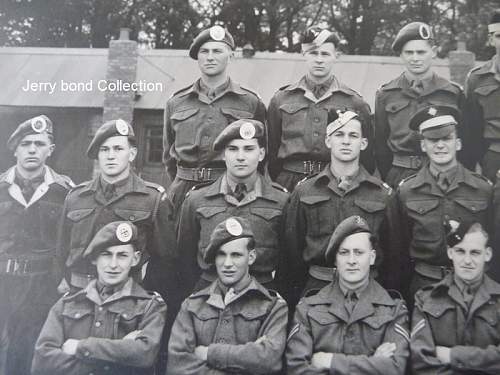 Officer cadet training unit group photo, paras guards etc.