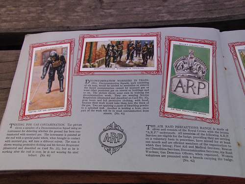 ARP cigarette card album