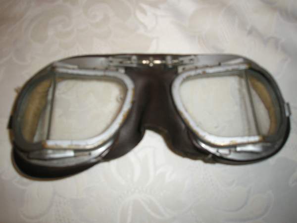 Help - Leather flying helmet and Goggles