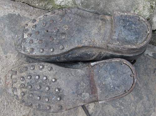 Are they period issue army shoes - marked DRP 1938 ?