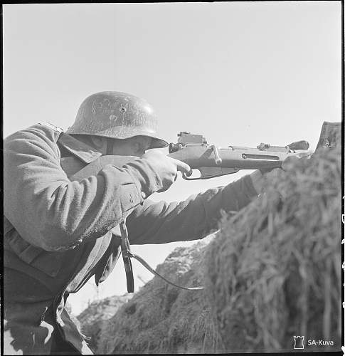 Finnish Camo Helmets- Period Photo Pictorial