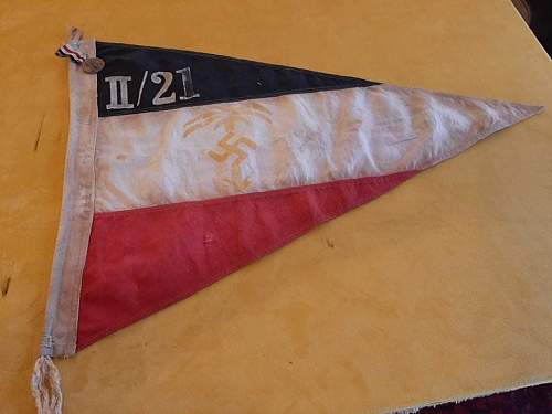 hello friends!!!This ww2 german Dak pennant its good or false???? this pennant used in panzers or camps??please opinions???