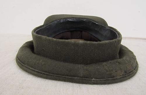 Can anyone help identify this Soviet Officer Visor Hat?