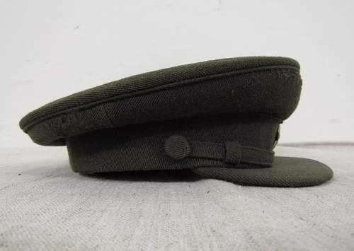 Can anyone help identify this Soviet Officer Visor Hat?