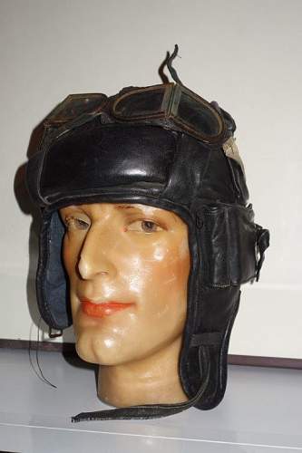 tank helmet  goggle pickup