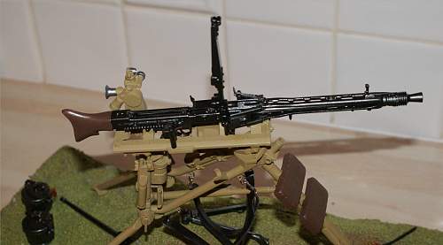 1/6th Scale MG42 and Tripod - 2nd Christmas present !