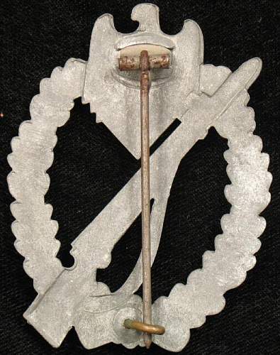 Original or fake - unmarked infantry assault badge