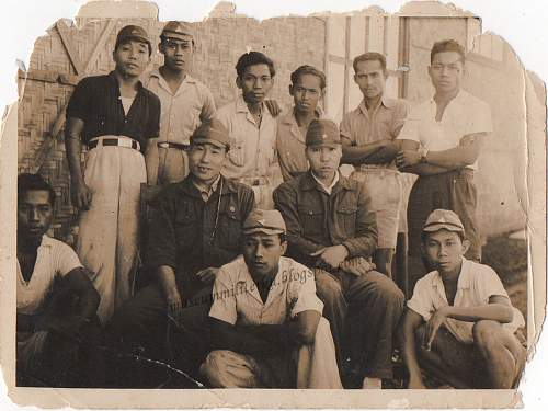 Help Identifying Badge and Cap Badge in Indonesia