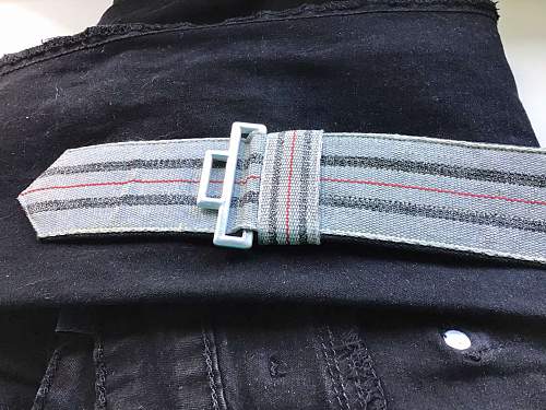 Officer  and Soldier belts and buckles - fake?