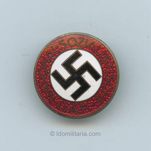 Many NSDAP Pin Help Needed. Real or Fake?