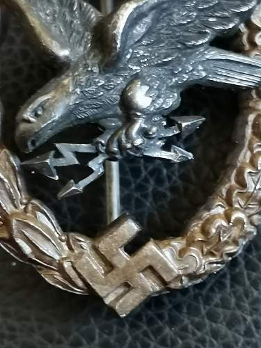 Up for a grab! A nice late war gunner badge in zinc ca. 1944 - 1945