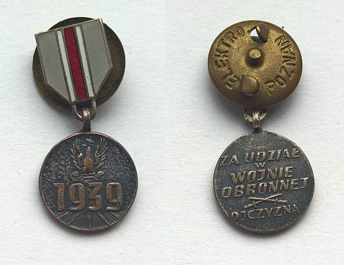 Medal Za udzia&#322; w wojnie obronnej 1939 (Medal for the War of 1939) with document &amp; miniature