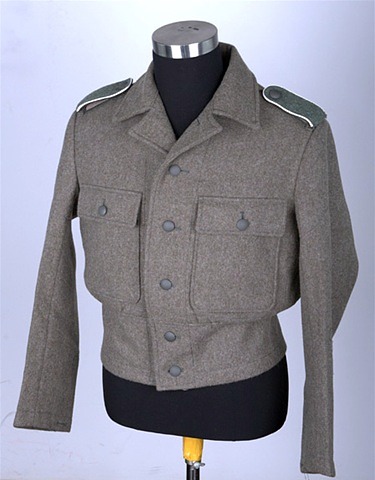 Uniform Questions: Ex-Wehrmacht Polish 2nd Corps Soldier