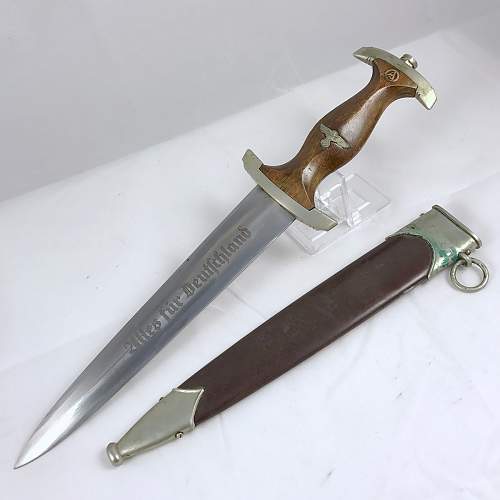 Looking for info related to personalized SA dagger blade...