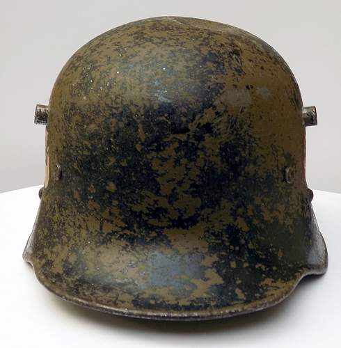 Help with austrian m17 SS VT helmet