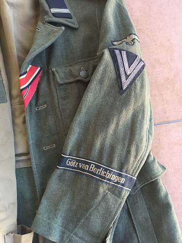 WWII Waffen-SS Elite M40 Götz von Berlichingen &amp; M43 Signal Corps Tunics complete with Insignia (Authentic or Fake?) Help?