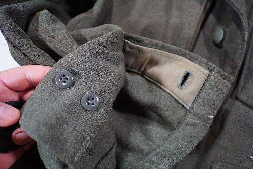 WWII Waffen-SS Elite M40 Götz von Berlichingen &amp; M43 Signal Corps Tunics complete with Insignia (Authentic or Fake?) Help?