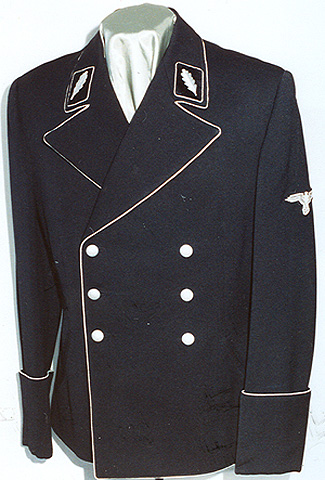 Uniformen: Uniforms of note from the Delich treasures,  Part IV