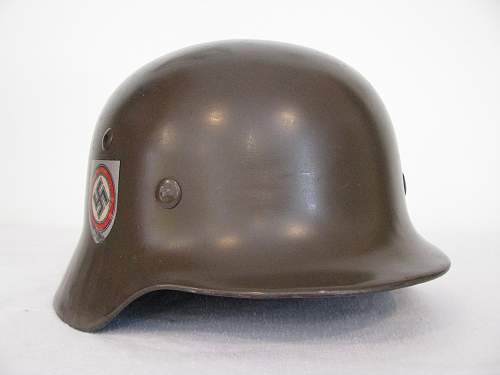 M35 SA Feldherrnhalle Helmet - NS62 - Lot # D.4