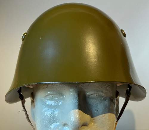 The mysterious M51, M72s Bulgarian helmets. Part 1