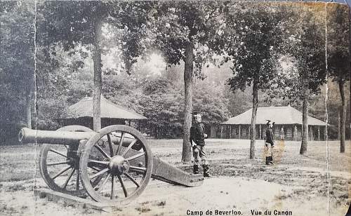 Belgian army through postcards and photos